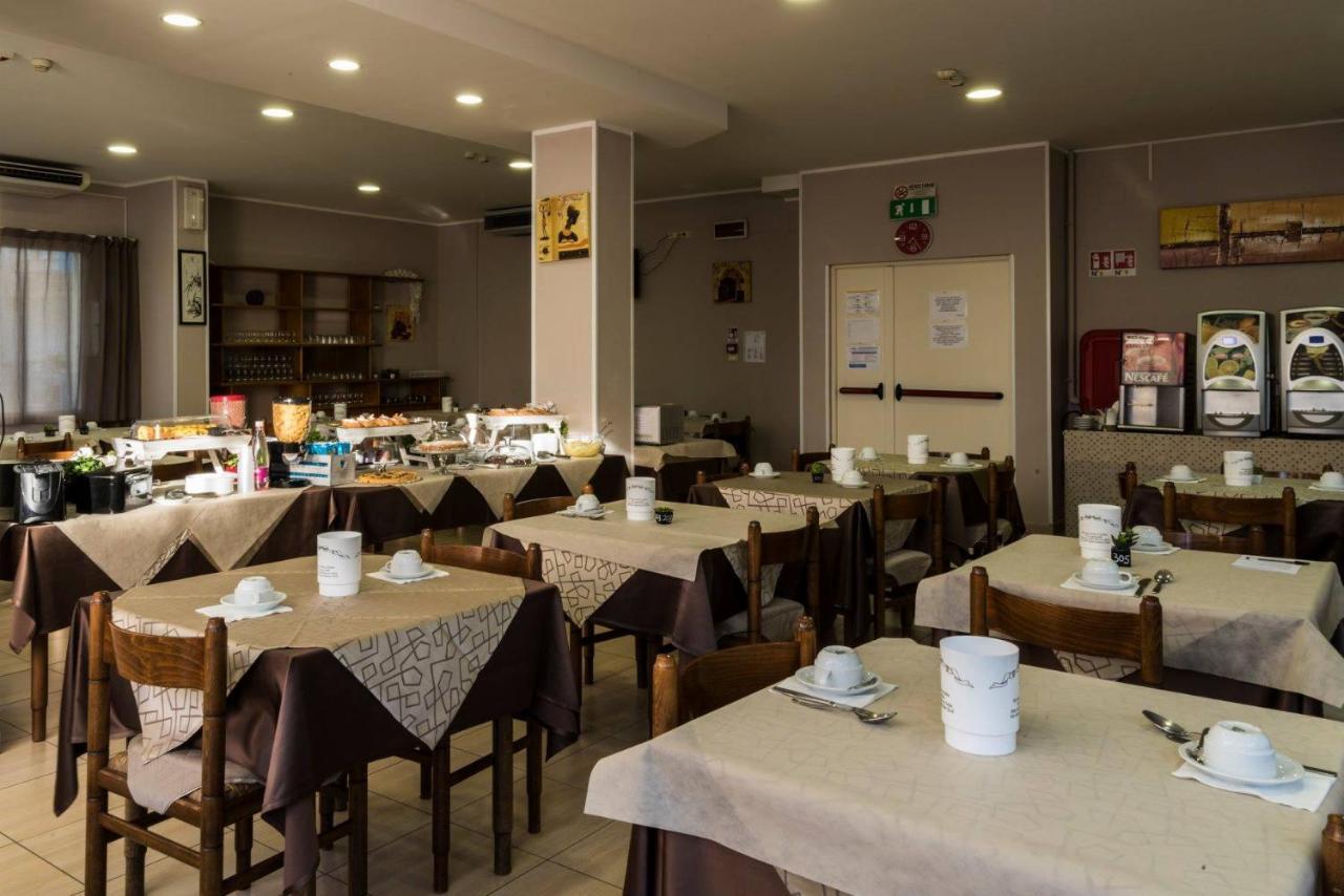 My Hotel Cesenatico Luaran gambar