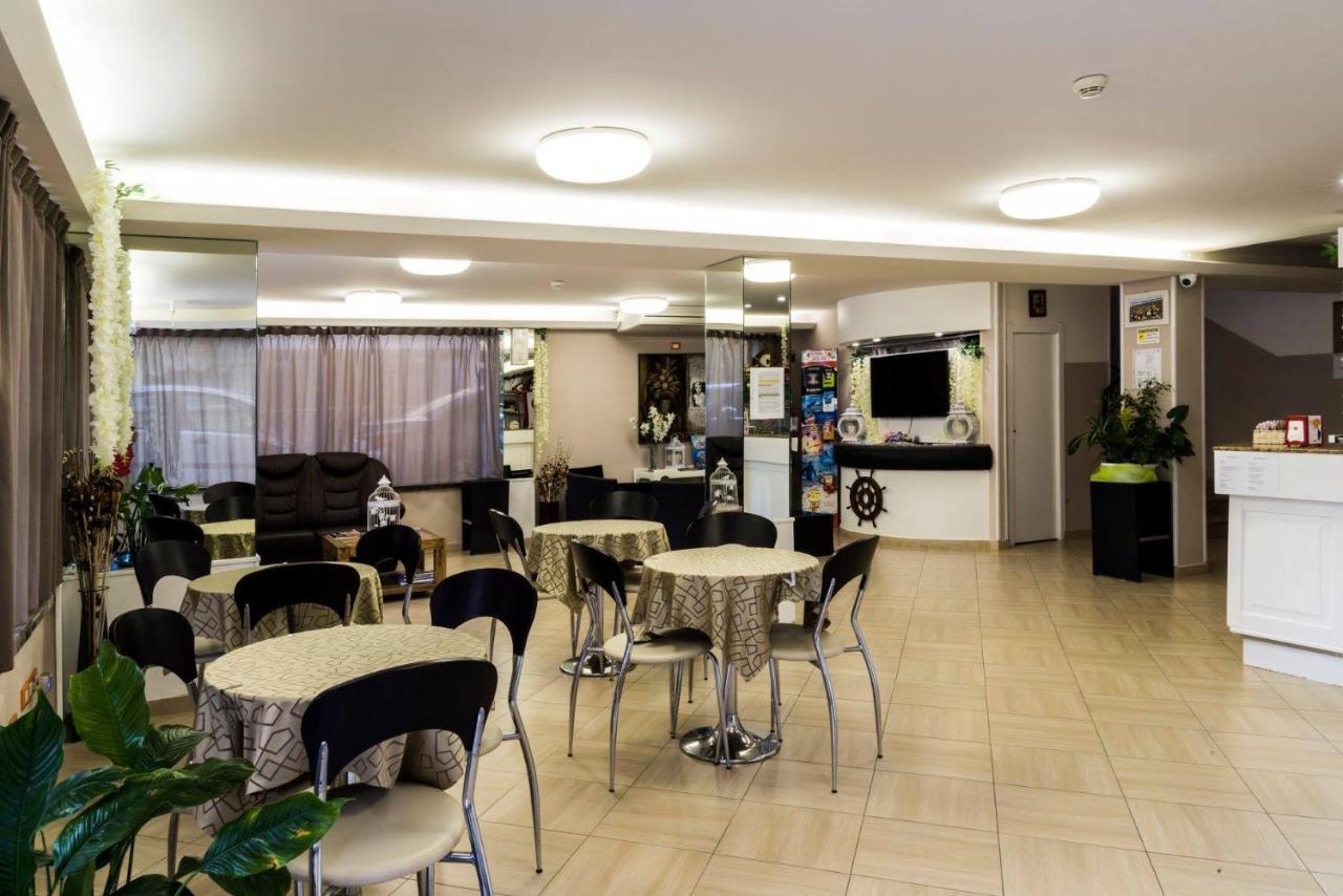 My Hotel Cesenatico Luaran gambar